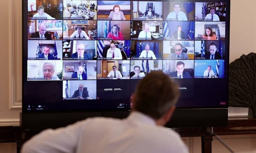 Πολύ νωρίς για υποψηφιότητες - Υπομονή να δούμε ποιοι θα περάσουν τη βάση στον ανασχηματισμό