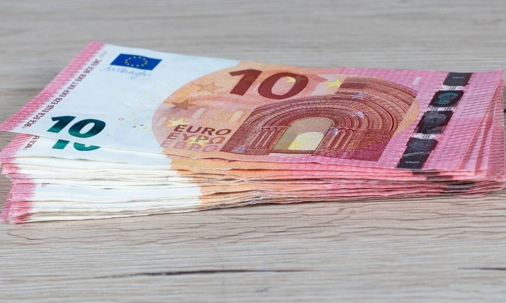 ΕΝΦΙΑ: Πότε φτάνουν τα «ραβασάκια» της Εφορίας - Ποιοι ιδιοκτήτες θα έχουν μείωση ή και απαλλαγή