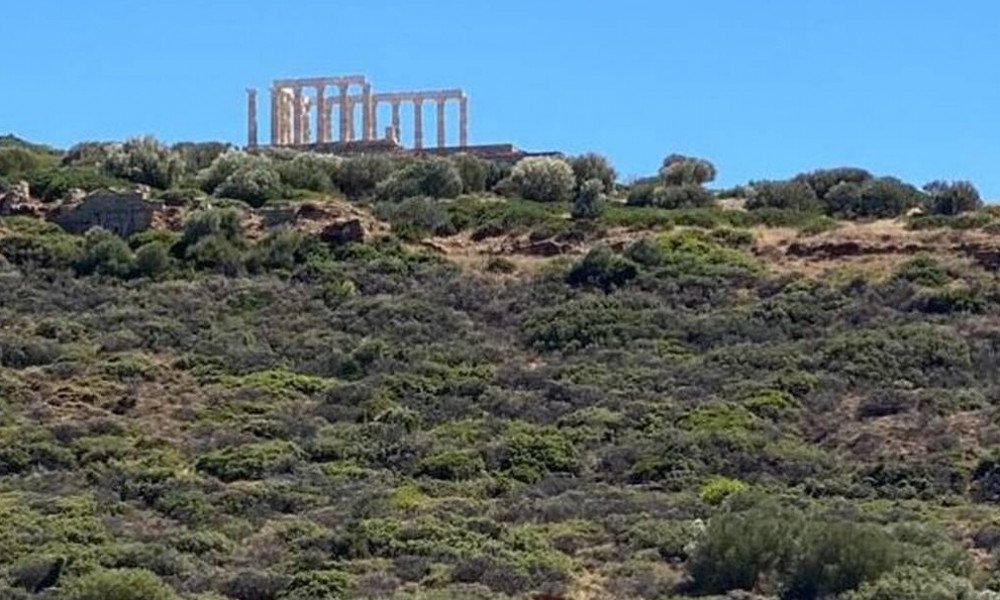 Εθνικός δρυμός Σουνίου – Ποιο είναι το δάσος που απειλεί η φωτιά στην Κερατέα