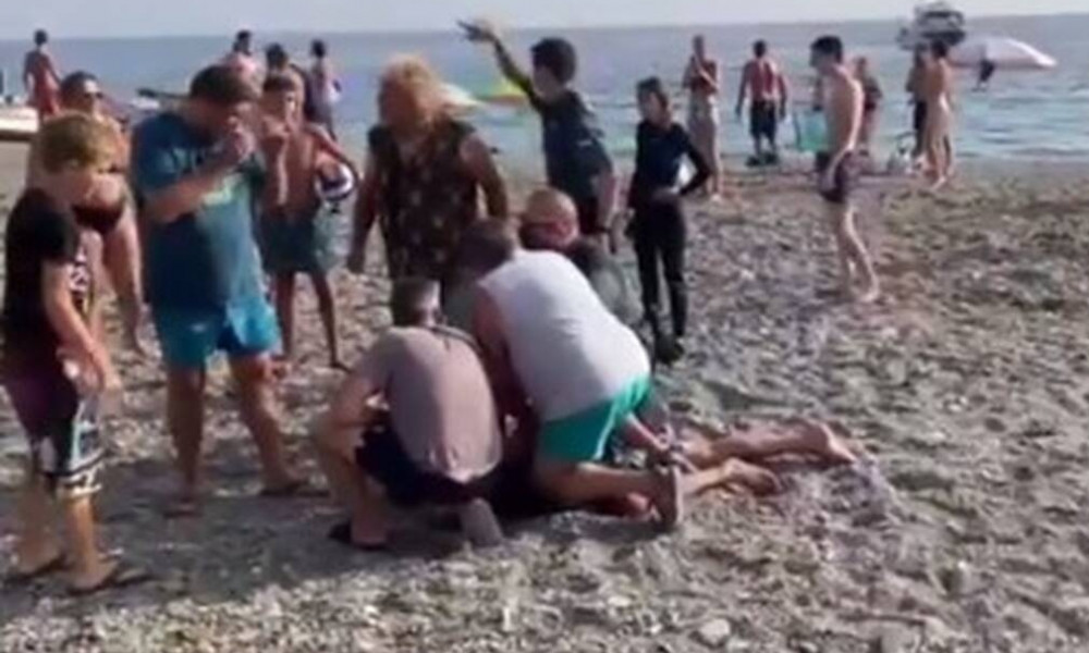 Ισπανία: Πήγαν για μπάνιο και.... συνέλαβαν εμπόρους ναρκωτικών - Εντυπωσιακό βίντεο