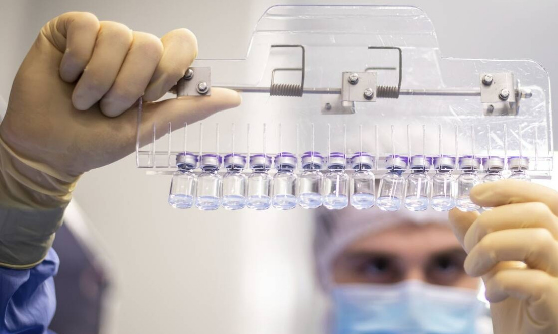 O ΠΟΥ προειδοποιεί : Μην αναμειγνύετε μόνοι σας τα εμβόλια – Θα προκληθεί χάος