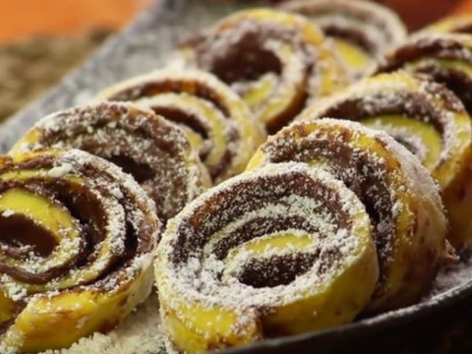Πεντανόστιμα ρολάκια με nutella και μέλι (vid)