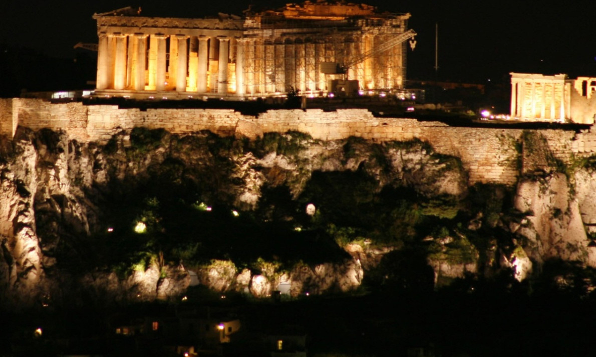 «Χτίζουν» την Ακρόπολη! Η φωτογραφία - ντοκουμέντο
