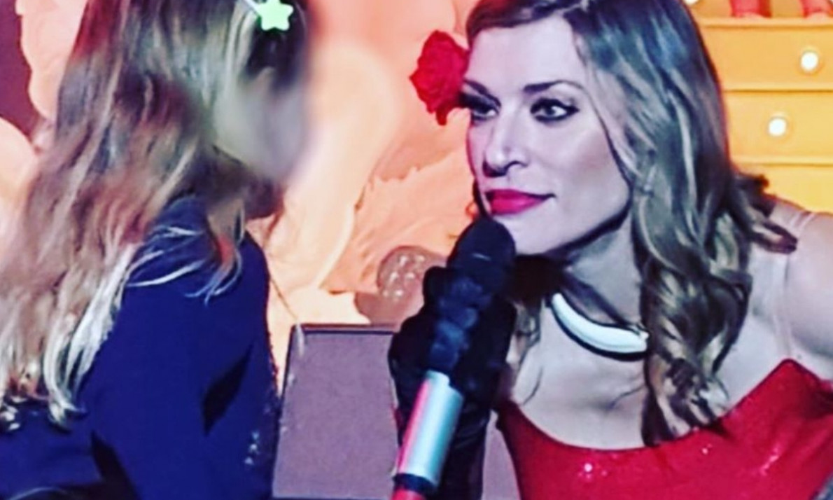 Ζέτα Δούκα: Δείτε πού έβαλε την κόρη της (pics)