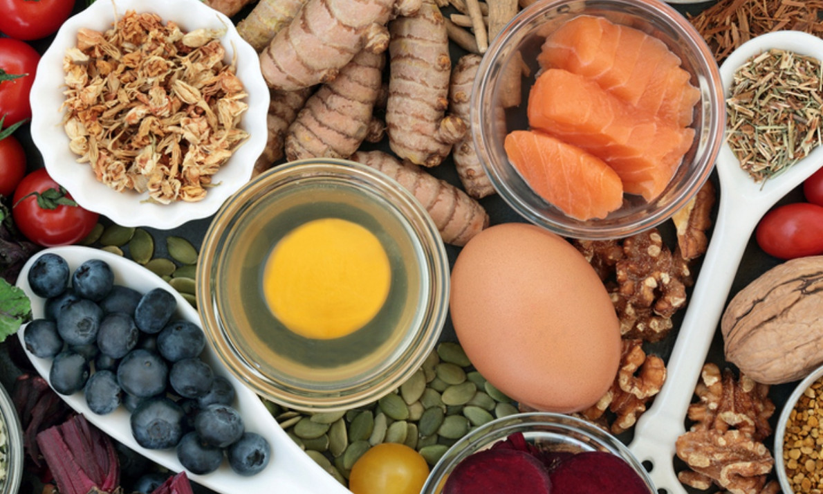 Άνοια: Τι να τρώτε και σε ποια ποσότητα για να την προλάβετε (εικόνες)