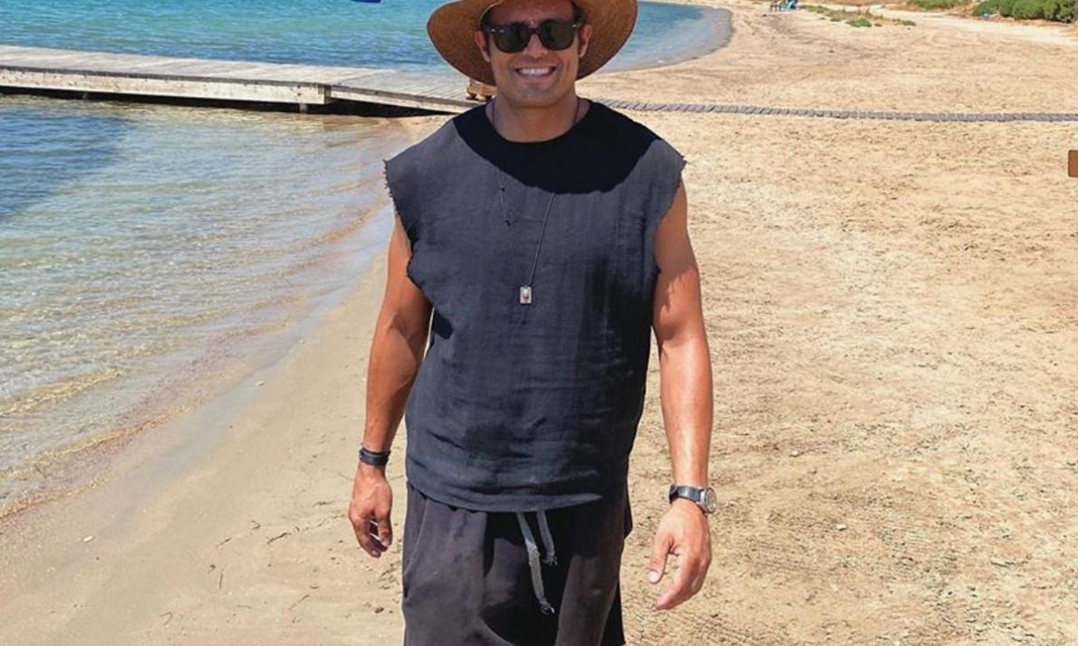 Σάββας Πούμπουρας: Μας δείχνει πώς περνάει τα μεσημέρια με την κόρη του