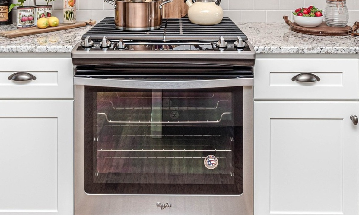 Το ξέρατε; Αυτός είναι ο λόγος που υπάρχει συρτάρι κάτω από τον φούρνο (photos)