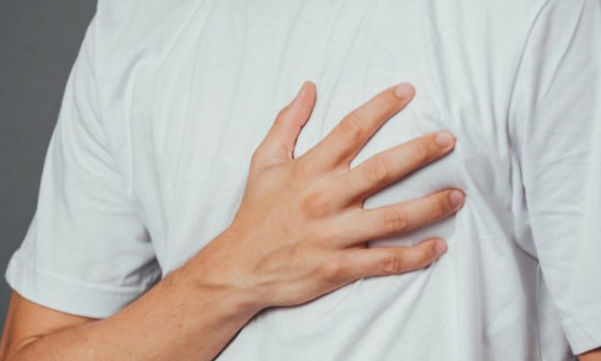 Πόνος στο στήθος: Οι πιθανές αιτίες πλην της καρδιάς (εικόνες)