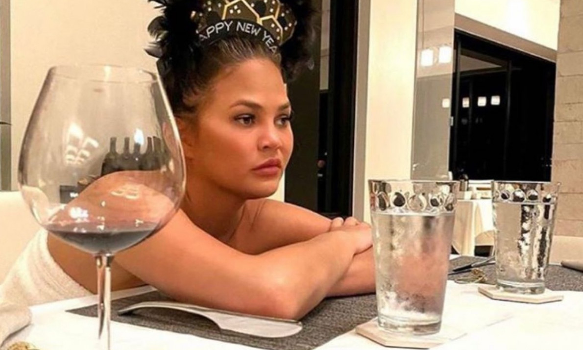 H Chrissy Teigen επέστρεψε στο Instagram και το μήνυμά της συγκινεί