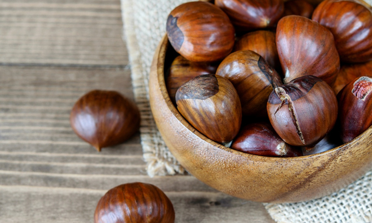 Κάστανα: Τα σημαντικά οφέλη της χειμωνιάτικης υπερτροφής (εικόνες)