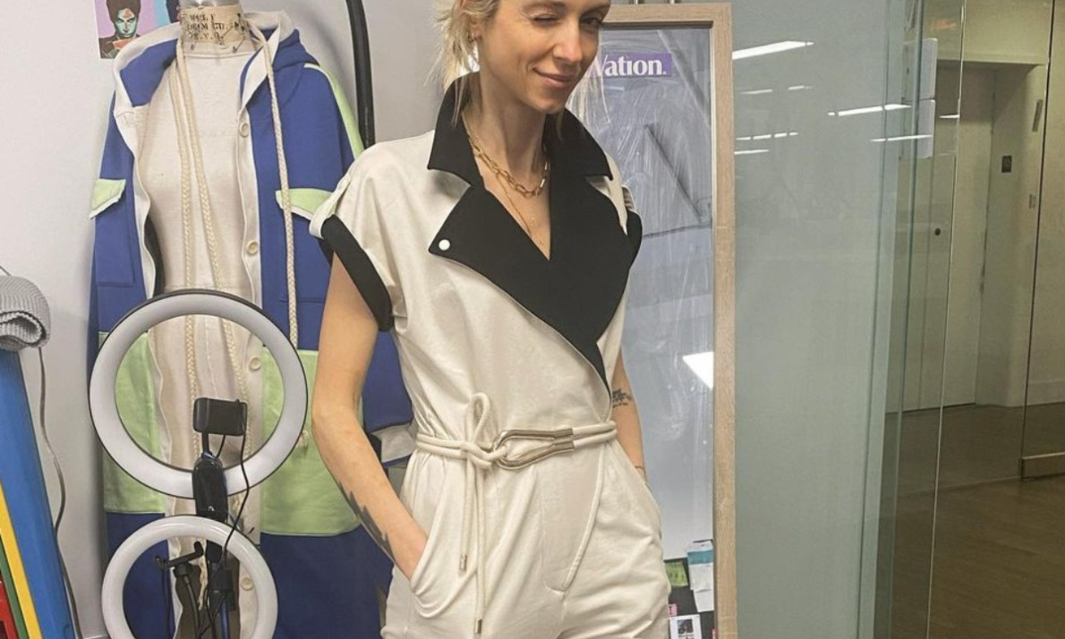 Η Σοφία Καρβέλα έβαλε κι άλλο σκουλαρίκι: Μπορείς να φανταστείς πού;