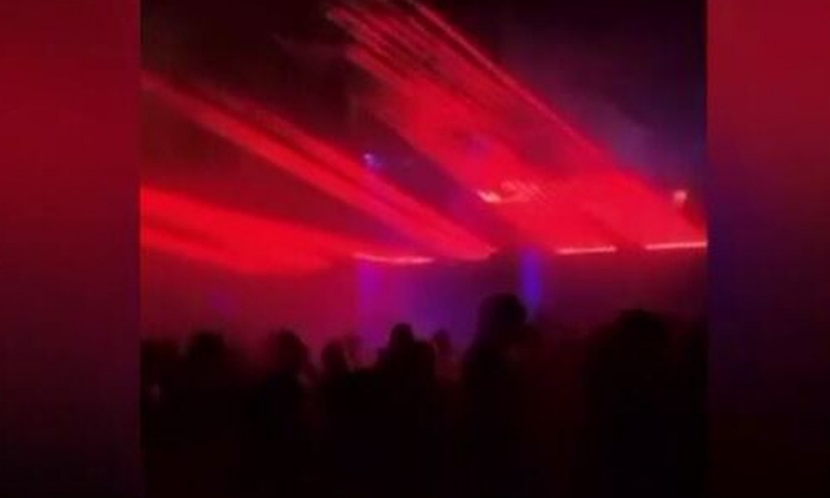 Κορονοϊός: Τα συνεχόμενα πάρτι φέρνουν αλλαγές - Σκέψεις για καταστήματα μόνο με εμβολιασμένους