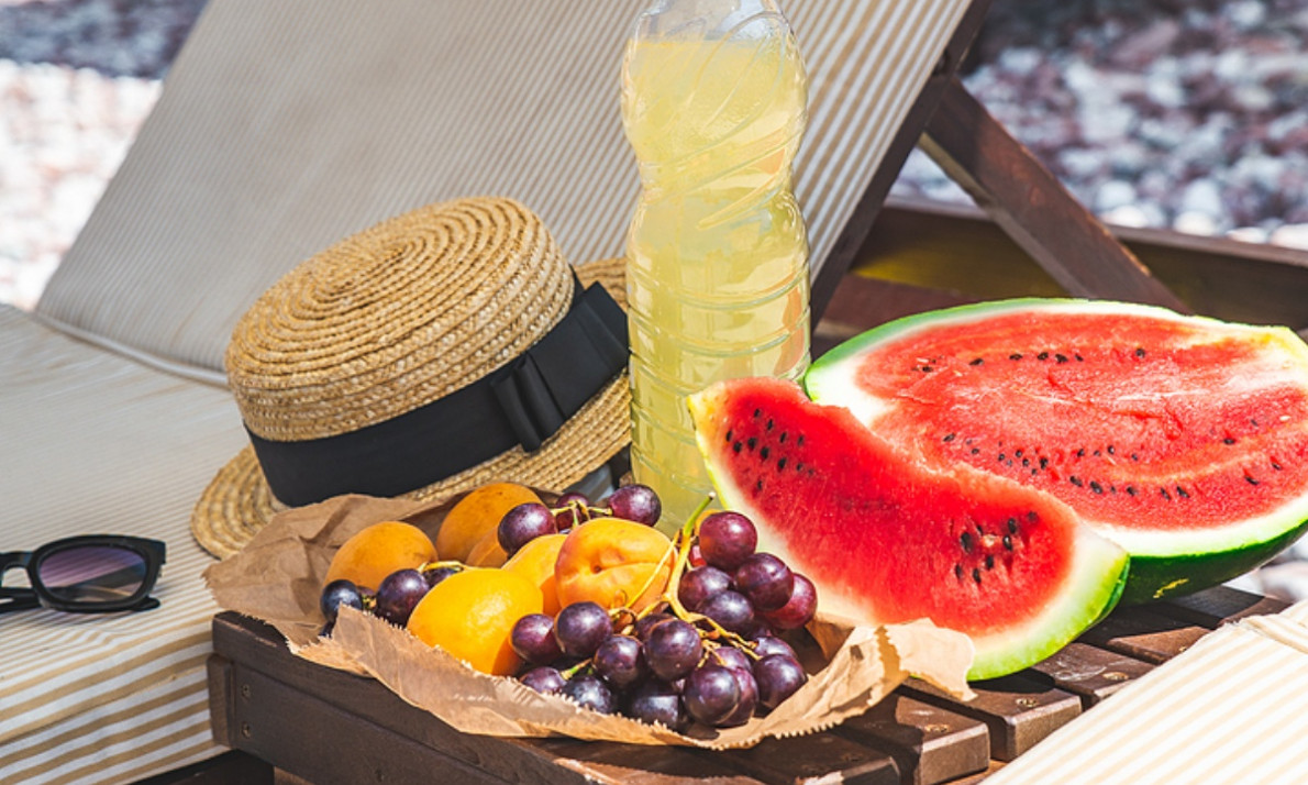 Ήλιος και γήρανση: Με ποιες τροφές θα προστατευθείτε (εικόνες)