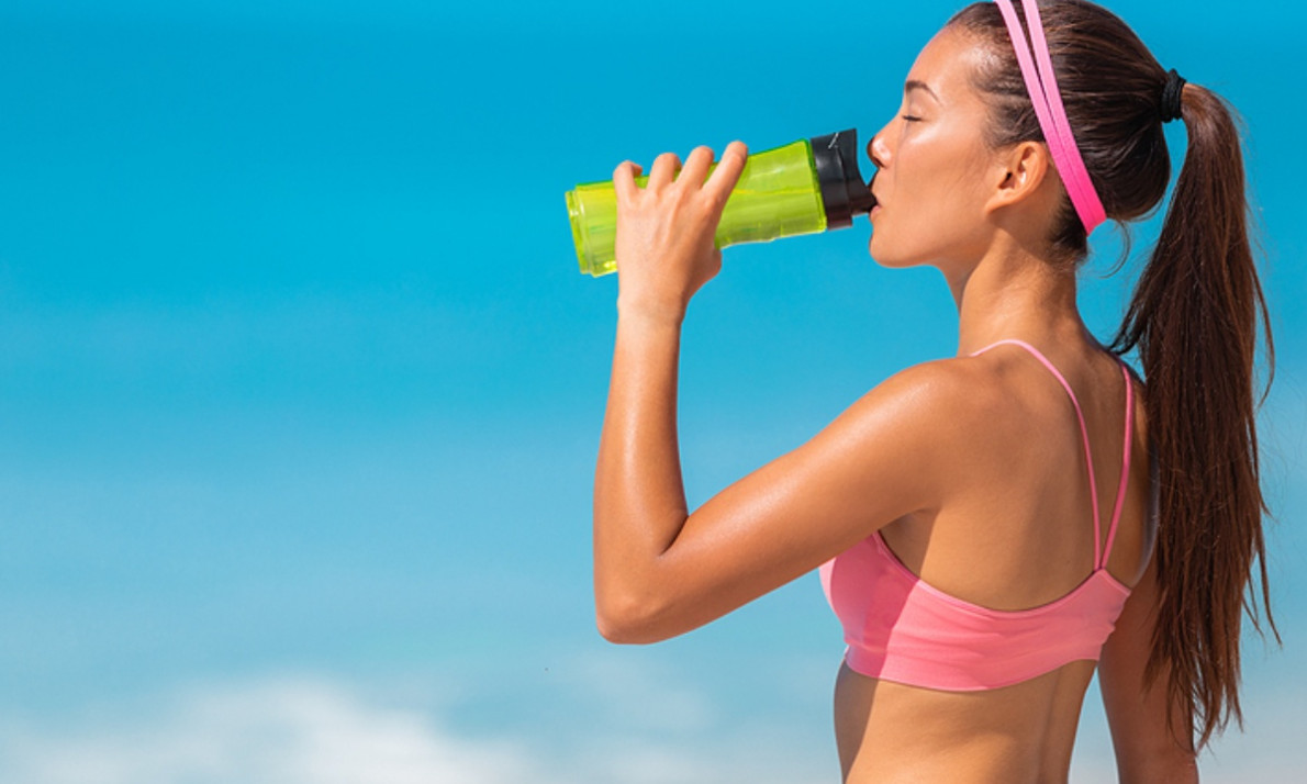 Ζέστη και απώλεια ηλεκτρολυτών: Πώς θα τους αναπληρώσετε (εικόνες)