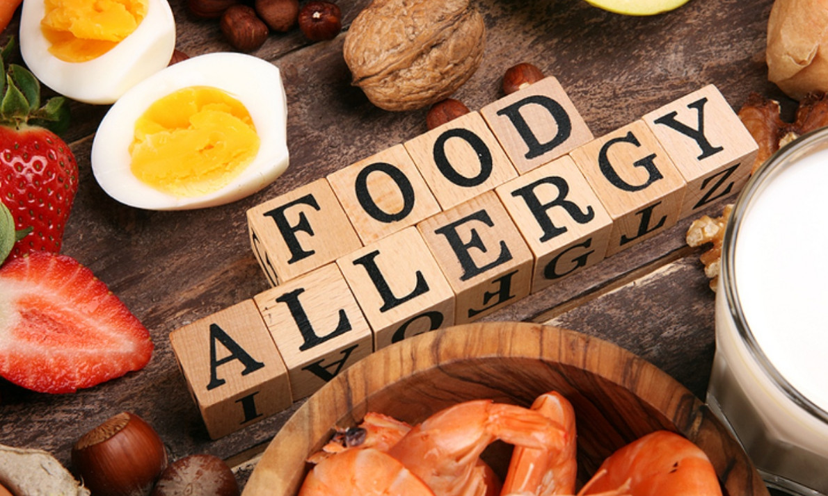 Τροφικές αλλεργίες: Τα συμπτώματα που δεν πρέπει να αγνοείτε (εικόνες)