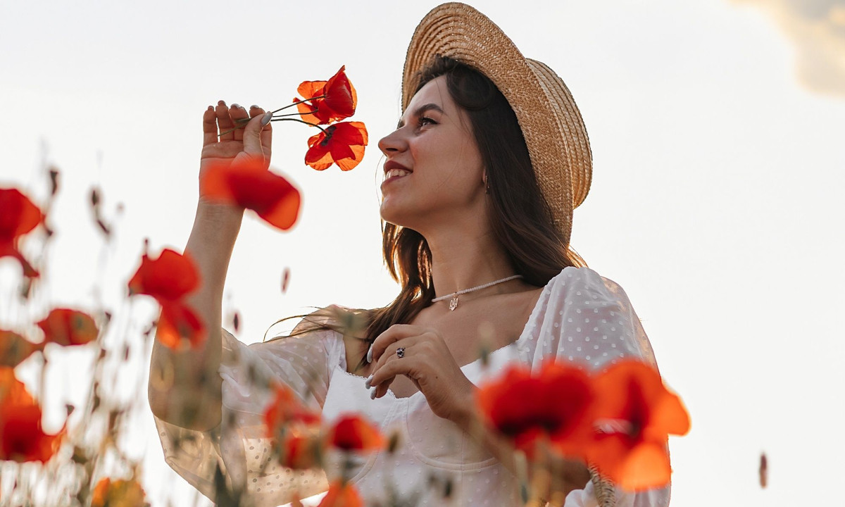 Ημερήσιες Προβλέψεις για όλα τα Ζώδια, 18/04/26: Βαθιές σκέψεις και αποκαλύψεις
