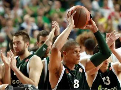 Πάνε για το έκτο