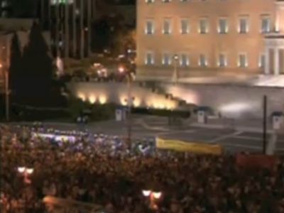 Αγανακτισμένες πλατείες-Και ξαφνικά... Ουρανός!