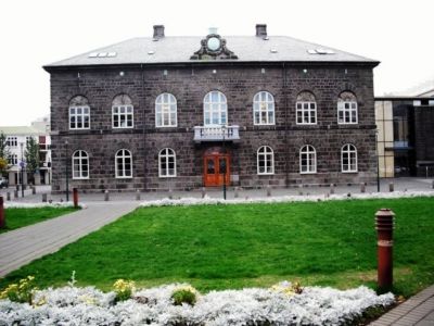 Η άμεση δημοκρατία αντεπιτίθεται-Το φαινόμενο της Ισλανδίας