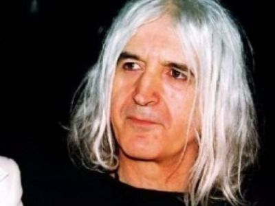 Νίκος Καρβέλας - Μπροστά στην ανατροπή