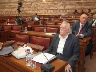 Μ. Γλέζος: Να δώσει ο Παπαδήμος στοιχεία για το «κατοχικό δάνειο»