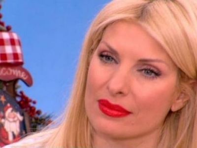 Γιατί θα θέλατε μια φίλη ή ερωμένη σαν την Ελένη Μενεγάκη;