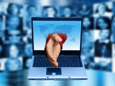 Οι Έλληνες, ειδικά οι παντρεμένοι, επιδίδονται στο cyber sex