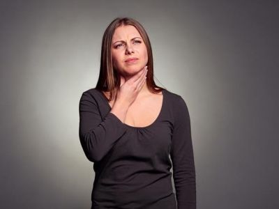 Πονόλαιμος: Οι 5 αποτελεσματικότερες θεραπείες