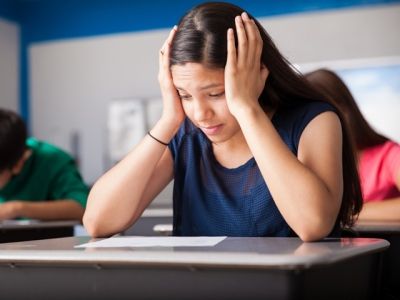 Πανελλήνιες 2015: Προβλέψεις για τα θέματα και τις παγίδες για 27/5