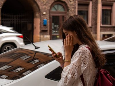 Γίνε κι εσύ γύπας κορίτσι μου: 8 μηνύματα για να πιάσεις κουβέντα μέσω μηνυμάτων