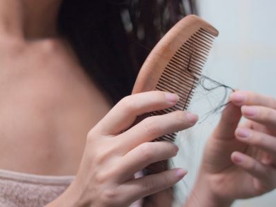 Έλλειψη βασικών βιταμινών: Με ποια συμπτώματα εκδηλώνεται (βίντεο)