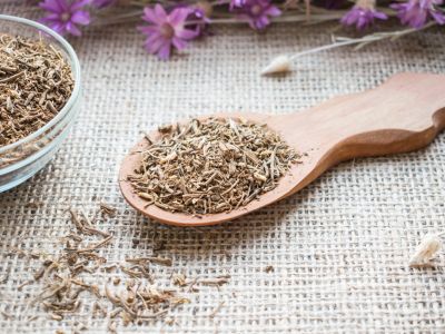 Βαλεριάνα: Οι μοναδικές ιδιότητες της θαυματουργής ρίζας (video)