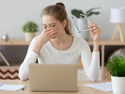 Ψυχοσωματικά συμπτώματα που δείχνουν ότι χρειάζεστε επειγόντως γυμναστική! (εικόνες)