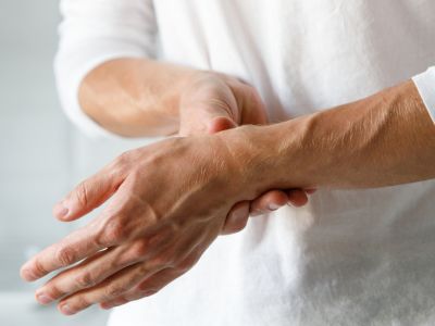 Ρευματοειδής αρθρίτιδα: Αντιφλεγμονώδεις τροφές για τη διαχείριση των συμπτωμάτων (εικόνες)