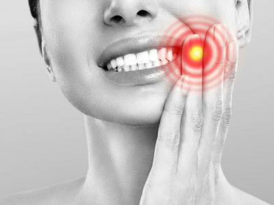 Πονόδοντος, ουλίτιδα, άφθες: Αιθέρια έλαια για τα προβλήματα της στοματικής κοιλότητας (εικόνες)