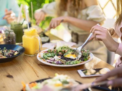 5 απλοί τρόποι για να μειώσετε την όρεξη για φαγητό (εικόνες)