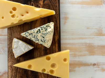 Ποια είναι τα 5 πιο υγιεινά τυριά (εικόνες)