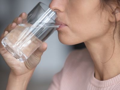 Αφυδάτωση: Αναγνωρίστε τη από αυτά τα σημάδια (εικόνες)