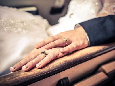 Ξαφνικός γάμος στην σόουμπιζ για Ελληνίδα καλλονή και γνωστό επιχειρηματία