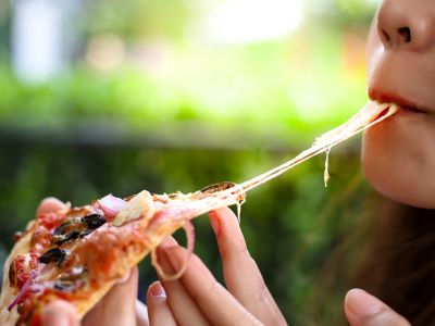 «Καλά» vs «κακά» λιπαρά: Δείτε αναλυτικά πόσα επιτρέπεται να τρώτε την ημέρα