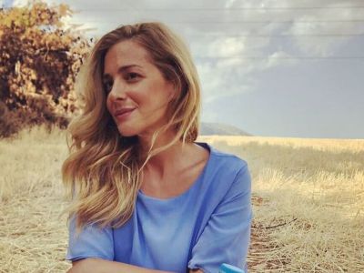 Μποφίλιου:Τα φορέματα που ζηλέψαμε και το πέδιλο που απογείωσε την εμφάνισή της