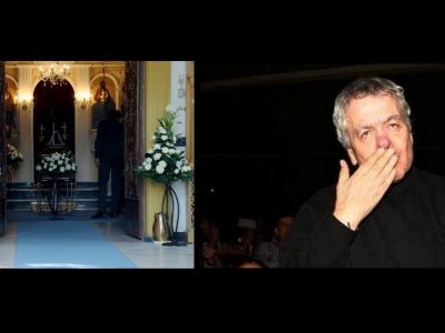 Κηδεία Γιάννη Πουλόπουλου: Το τελευταίο αντίο στον μεγάλο Έλληνα τραγουδιστή