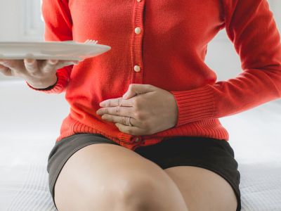 Πόνος στο στομάχι: Οι τροφές που πρέπει να αποφεύγετε (εικόνες)