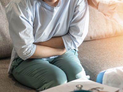 Καρκίνος ωοθηκών: Πρώιμα συμπτώματα που πρέπει να γνωρίζουν οι γυναίκες (εικόνες)