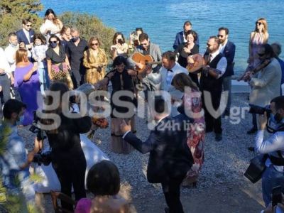 Ζουγανέλη-Δημητρίου:To γλέντι έξω από το εκκλησάκι και ο χορός του ζευγαριού