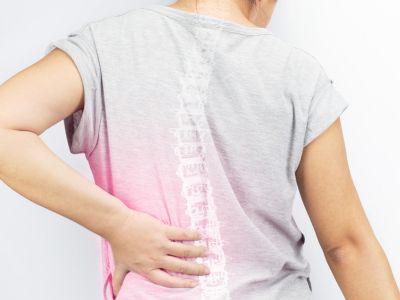 Οστεοπόρωση: 4 «αθόρυβα» συμπτώματα μέσα από φωτογραφίες