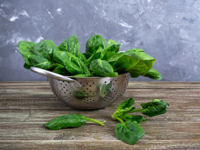 Σπανάκι: Τα μοναδικά οφέλη της τακτικής κατανάλωσης για την υγεία σας (εικόνες)