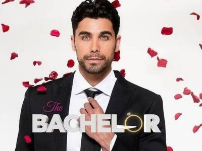 The Bachelor: Ο μπαμπάς του Βασιλάκου στα νιάτα του ήταν πιο ωραίος από τον Παναγιώτη!