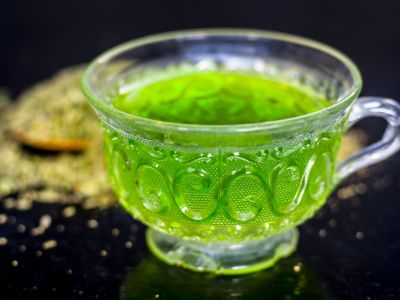 5 αφεψήματα που διευκολύνουν την πέψη (εικόνες)