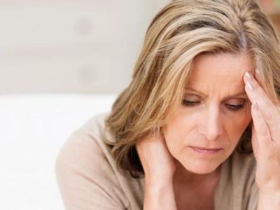 Κατάθλιψη της εμμηνόπαυσης: Ποια συμπτώματα εκδηλώνουν οι γυναίκες (εικόνες)